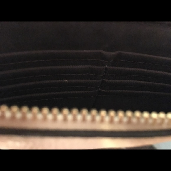 Wallet - Picture 3 of 7